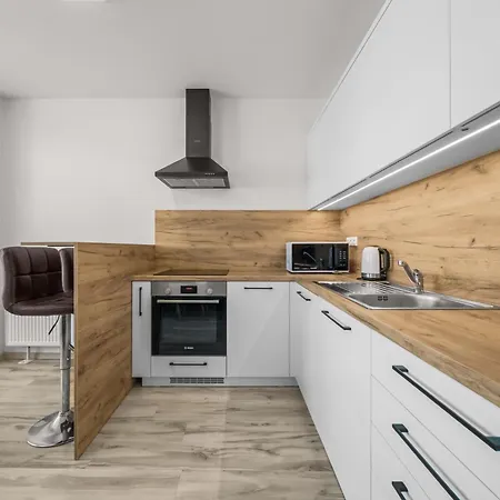 2 With Balcony-nalepkova Apartman *